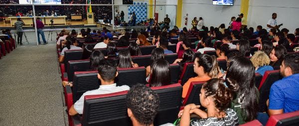 1Plenrio040620192.jpg