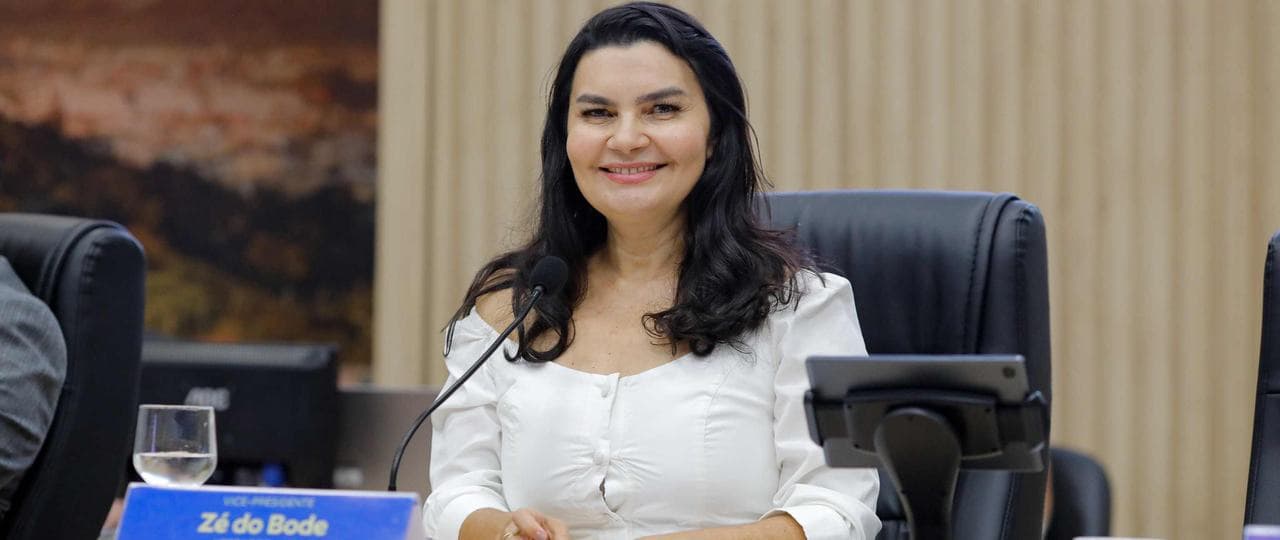 Eliene200220244.jpg