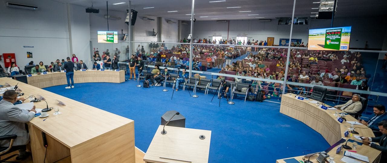 Plenario12082025.jpg