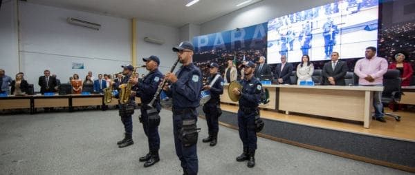 Servidores-da-Guarda-Municipal-durante-a-execuo-do-hino-nacional.jpg