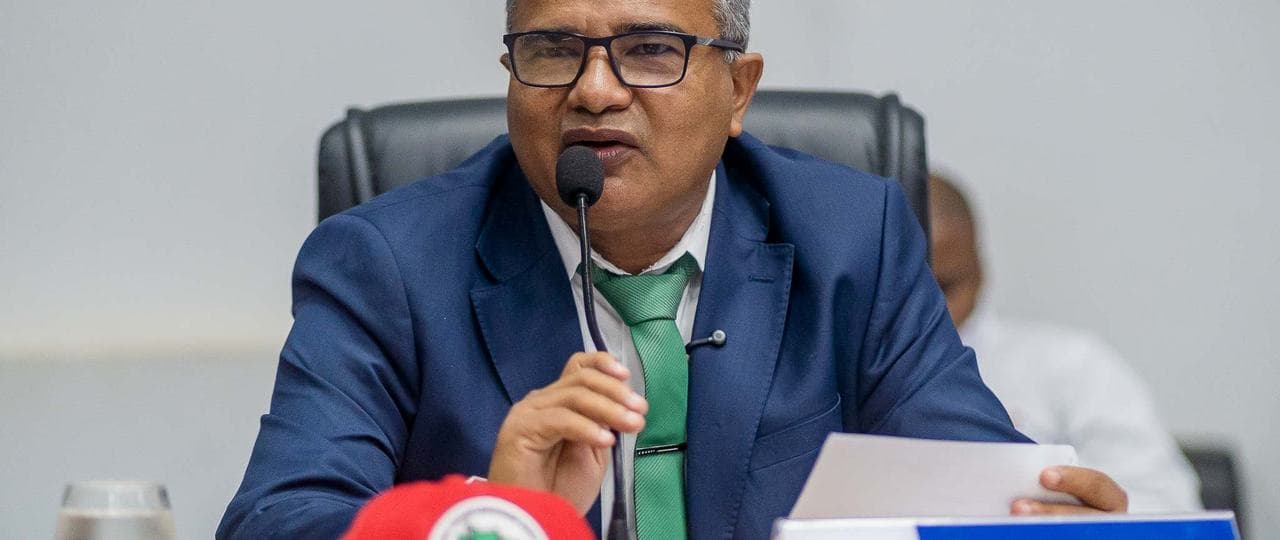 Tito111120252.jpg
