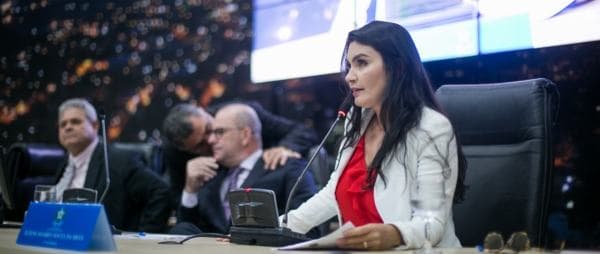 eliene2304191.jpg