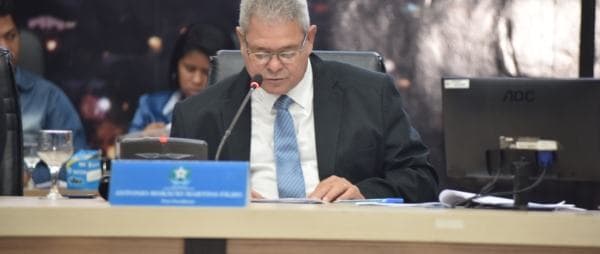 horacio051119.jpg