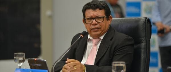 zacarias110619.jpg