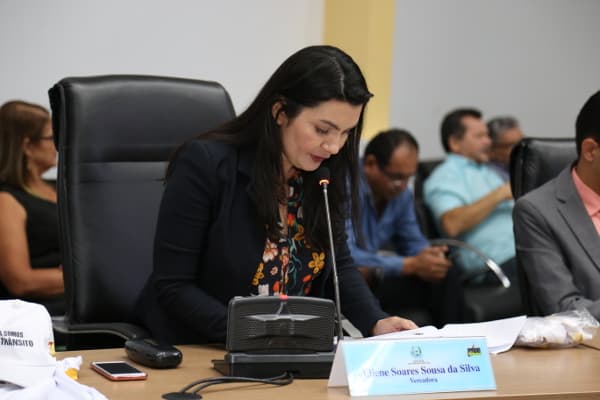 1.Eliene080518.jpg