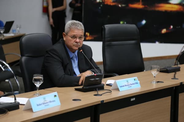 1.Horcio.030418.jpg