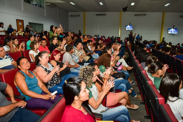 1Plenrio040620193.jpg