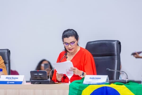 Eliene070622.jpg