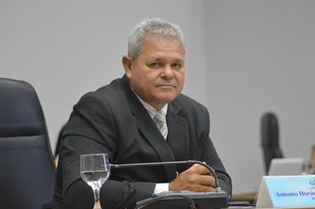 Horacio-04-12-18-B.JPG