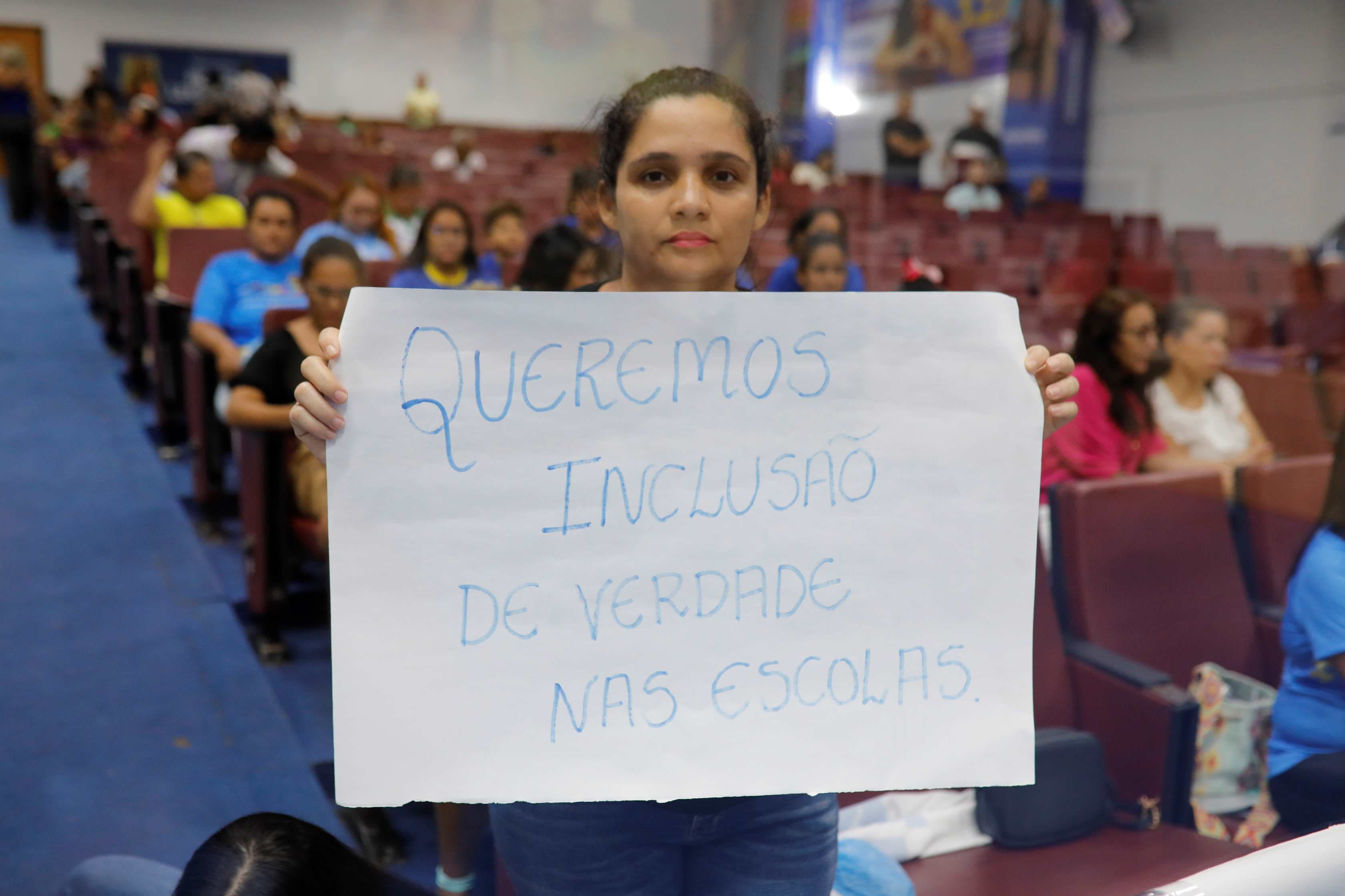 Maepedeincluso.jpg