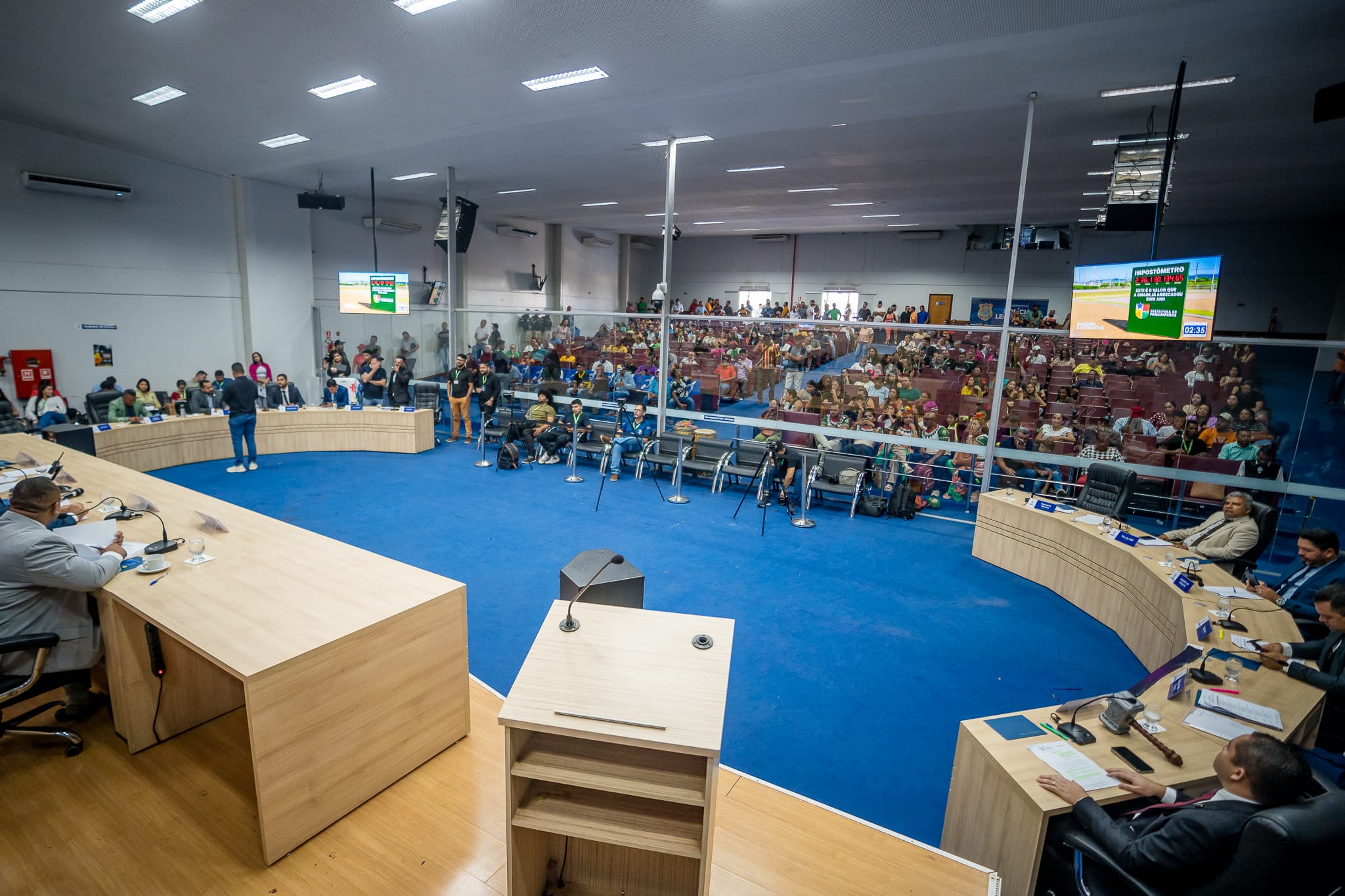 Plenario12082025.jpg