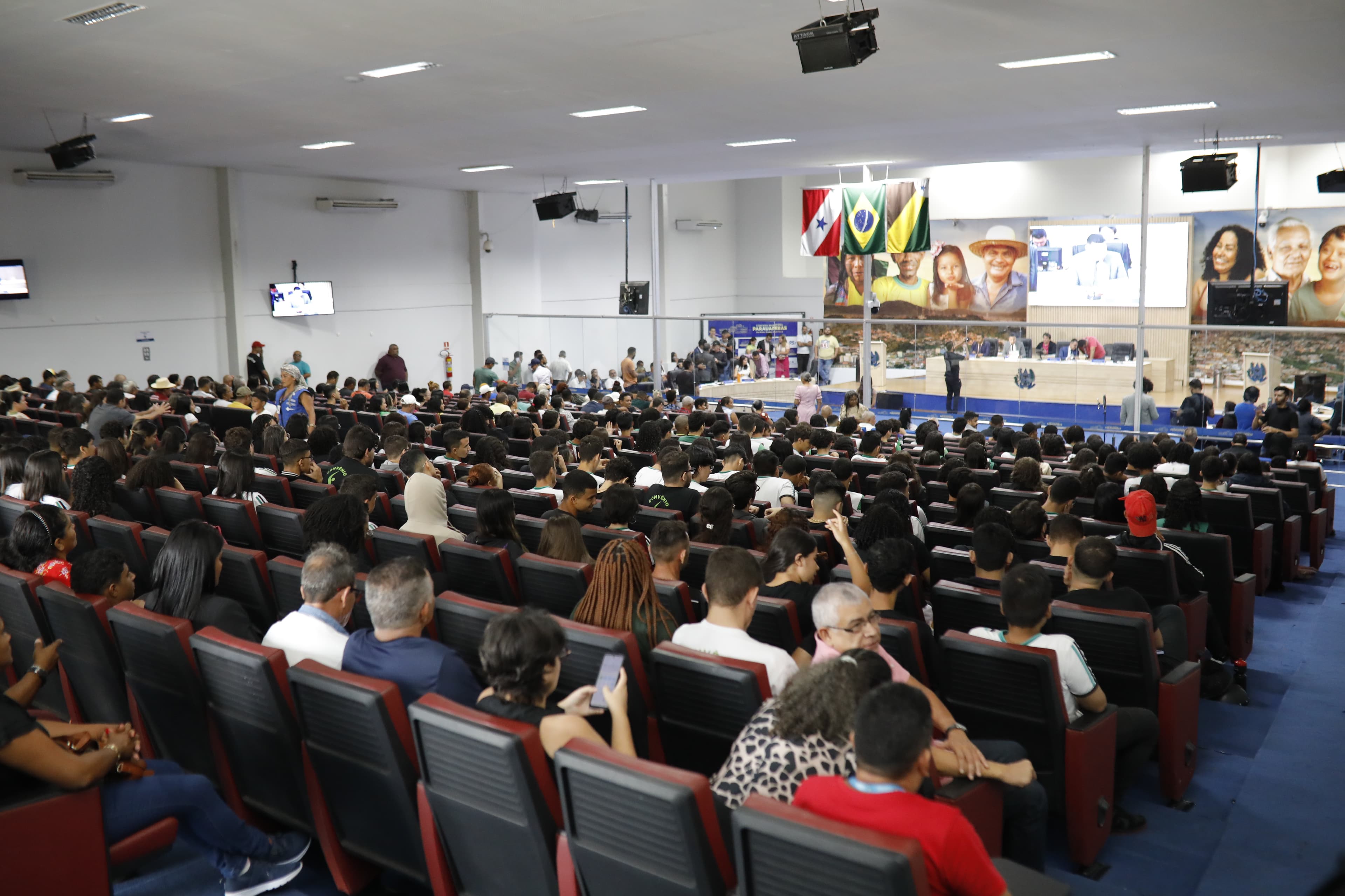 Plenrio05092023.jpg