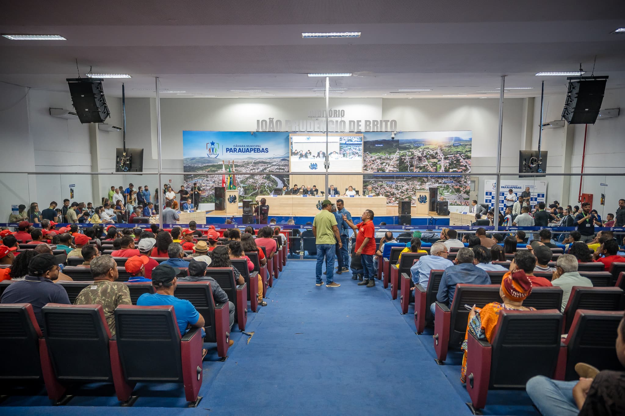 Plenrio_05082025.jpg