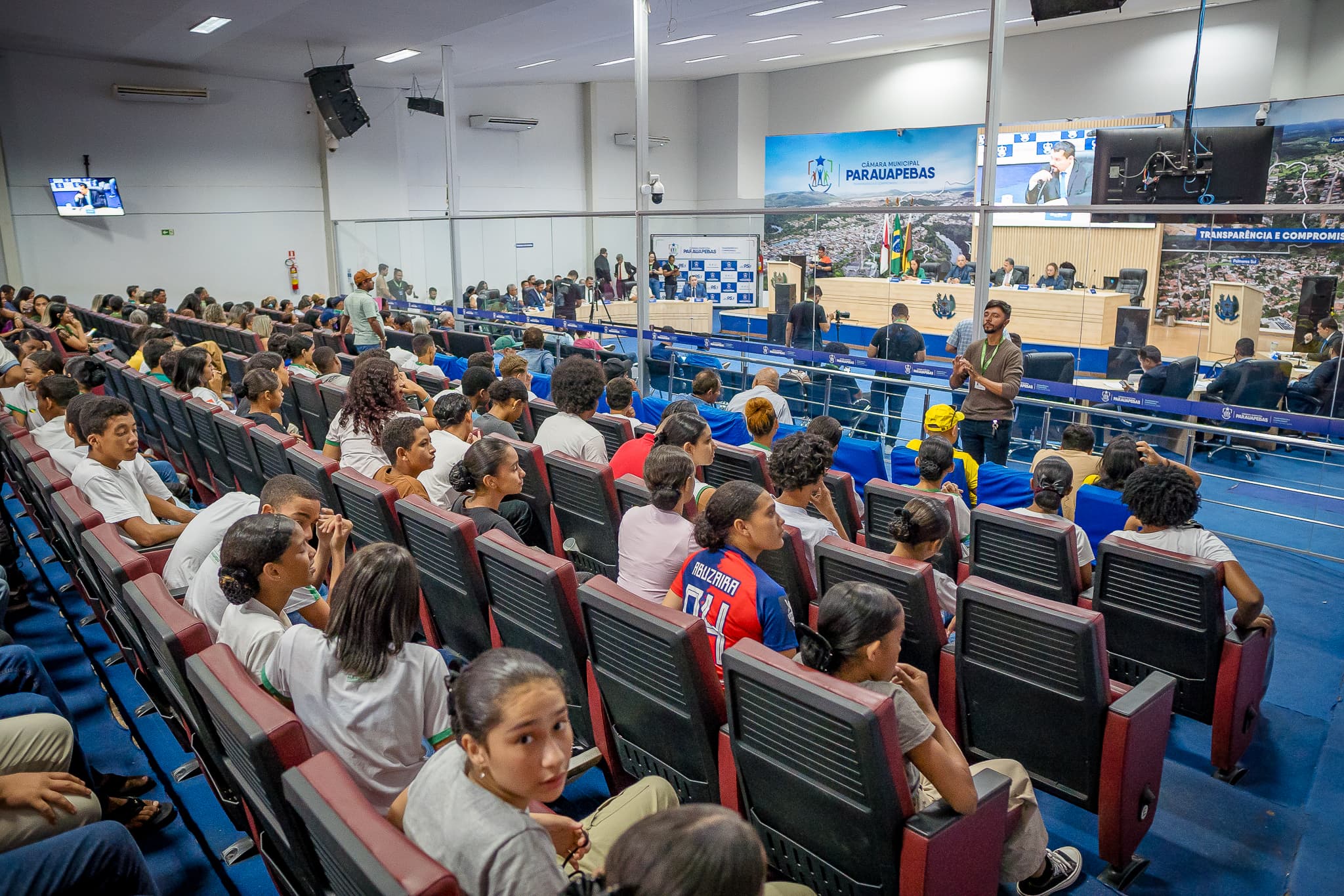 Plenrio_13052025.jpg