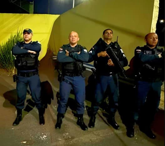 Policiaismoo.jpg