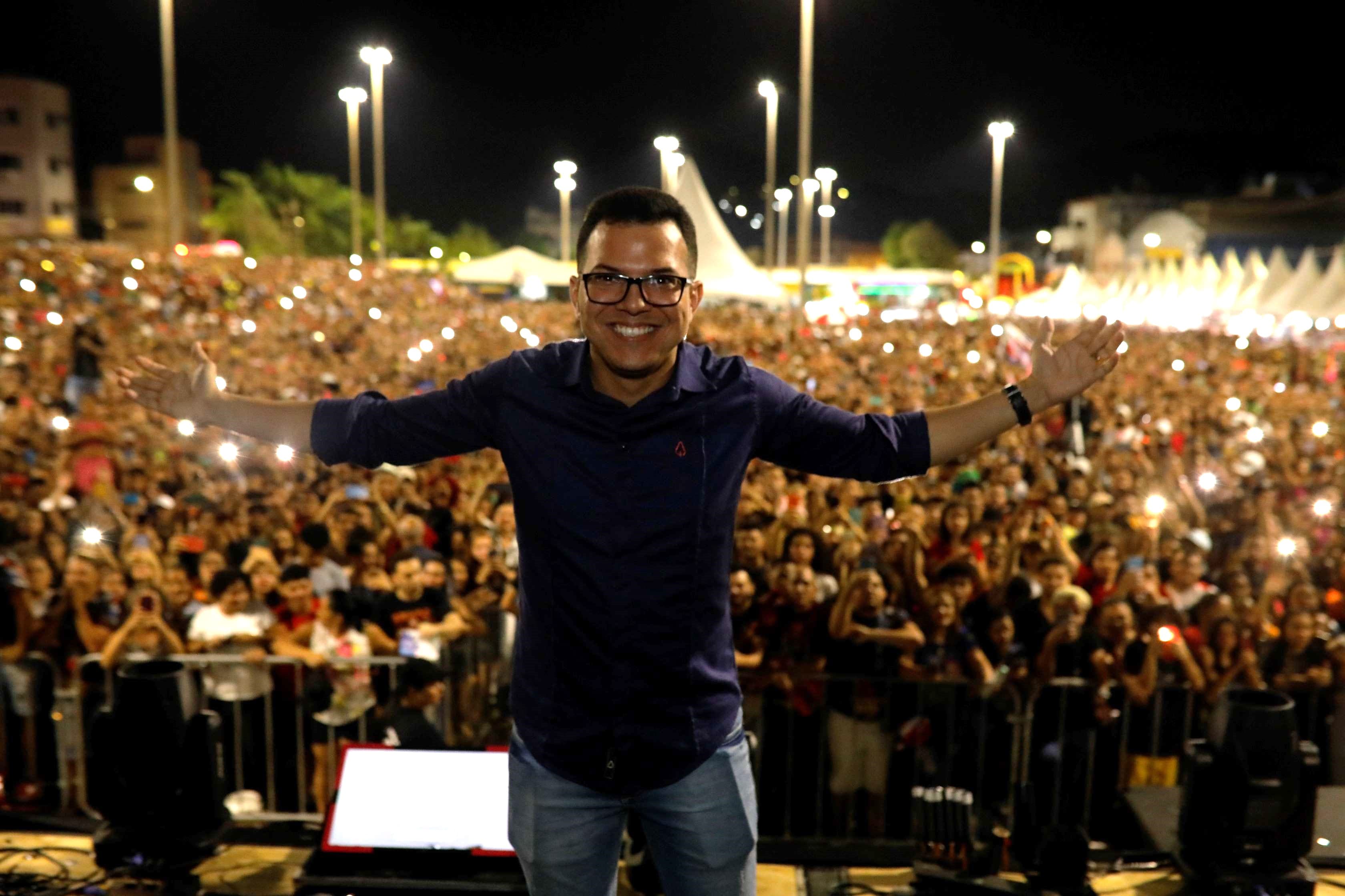 Rafaelabertura.jpg