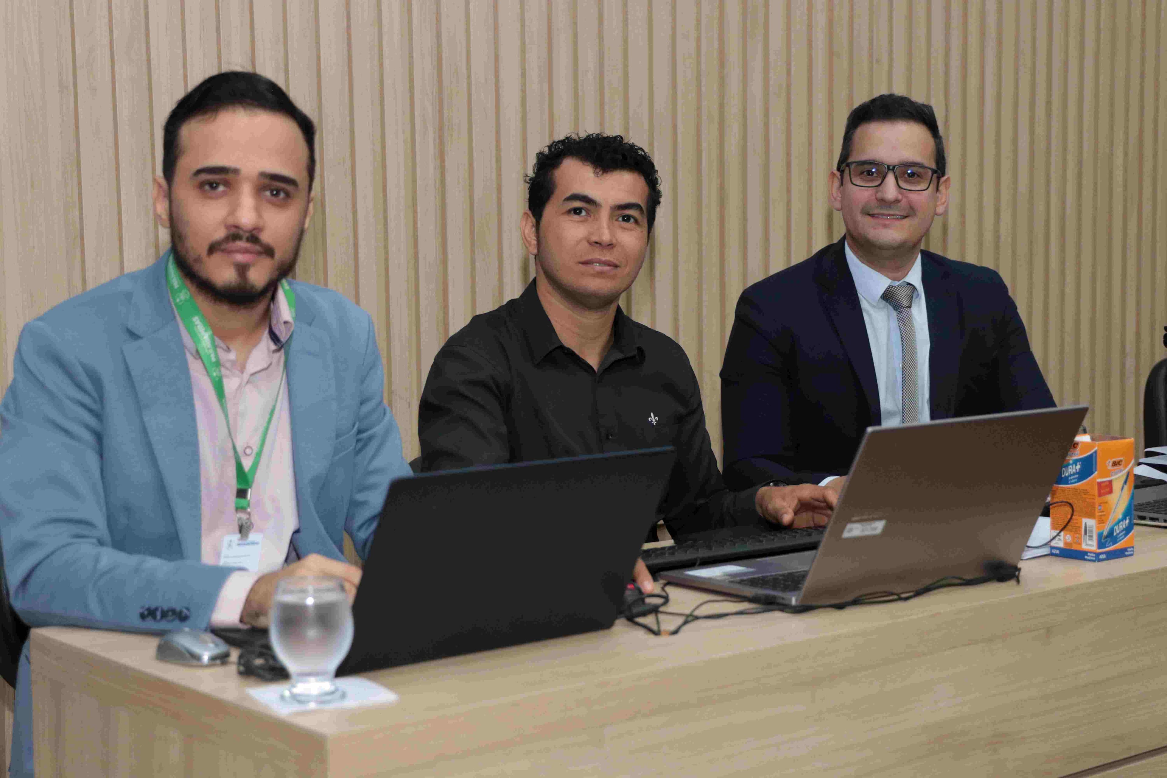 Servidores07102025.jpg