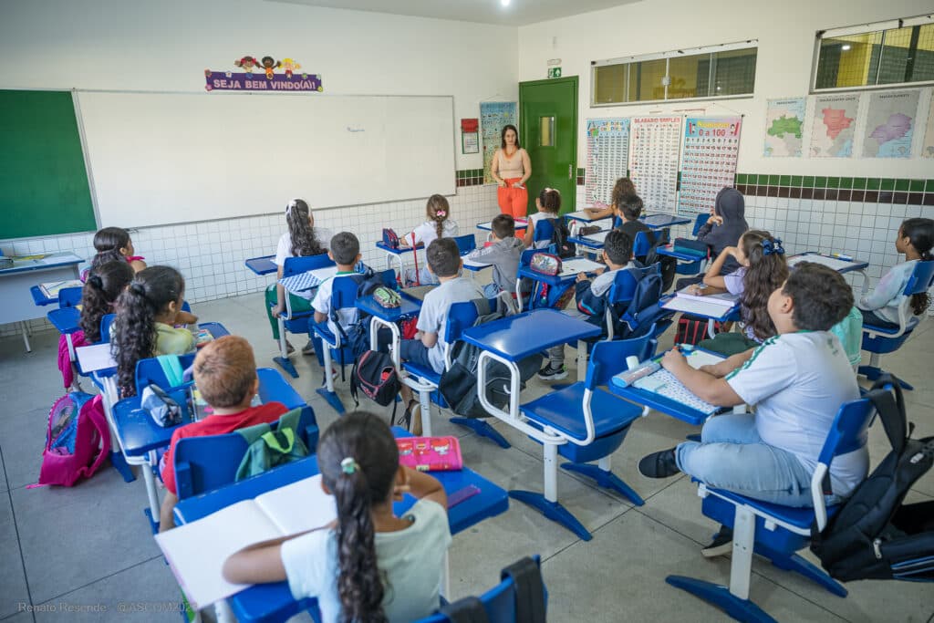 Volta-as-Aulas.jpg