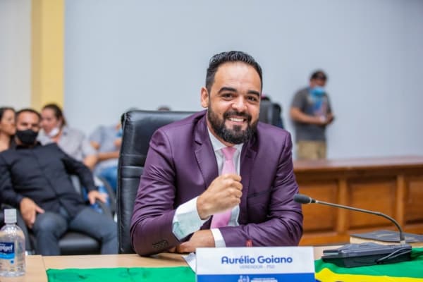 aurelio2110.jpg