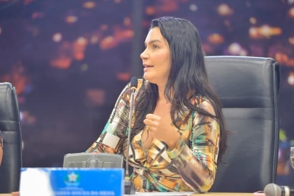 eliene130619.jpg