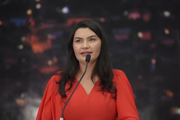 eliene130819.jpg