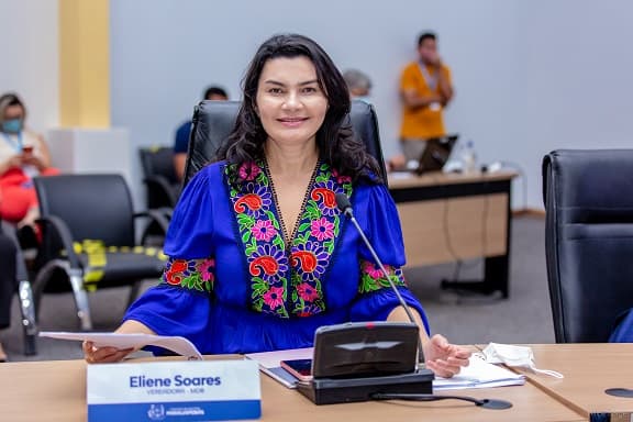 eliene_03_24_02_21.jpg