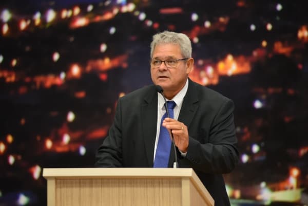 horacio060819.jpg