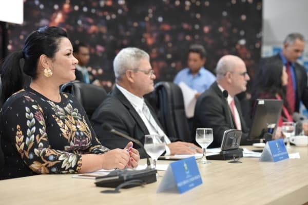 vereadores221019.jpg