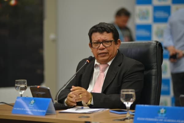 zacarias110619.jpg