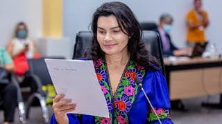 eliene_02_24_02_21.jpg